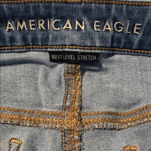 Light Blue AE Jeans - Picture 6 of 9